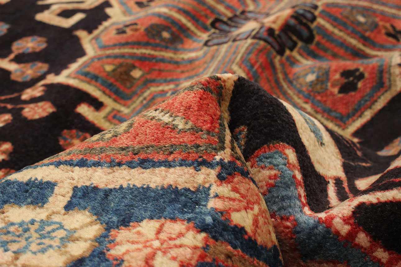 שטיח המדן פרסי בורדו שחור וכחול