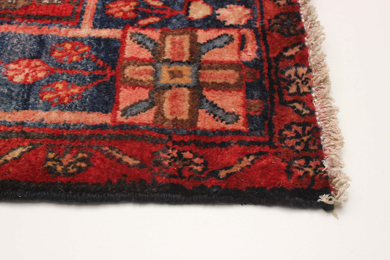 שטיח המדן פרסי בורדו שחור וכחול