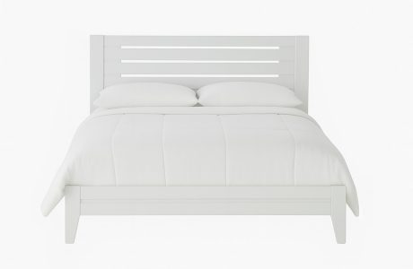 מיטת עץ מלא – לבן משי חלק